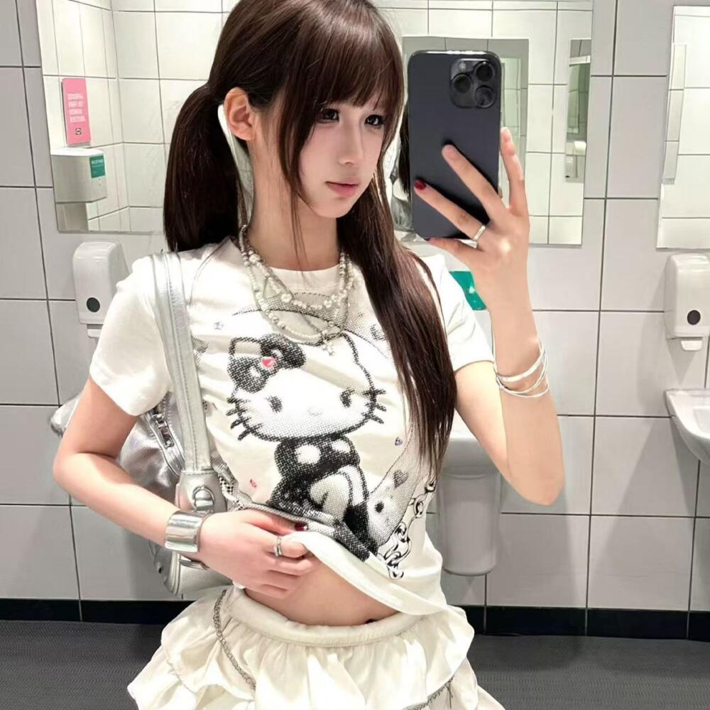 Women'S Fashion From The 60S - American Retro Cartoon Hello Kitty Short