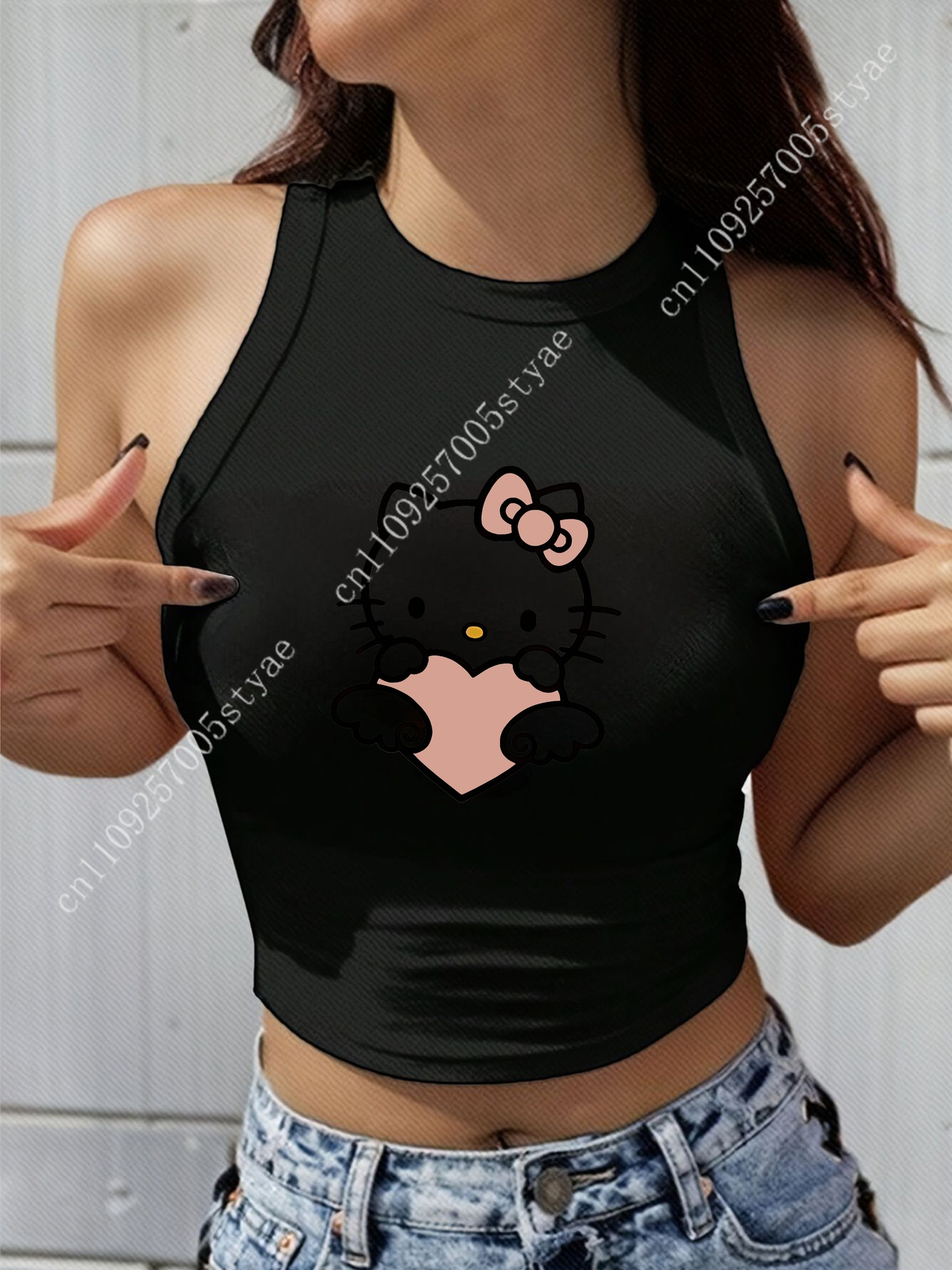 HELLO KITTY Classic Round Neck - Women And Men Fashion บทวิจารณ์และราคา