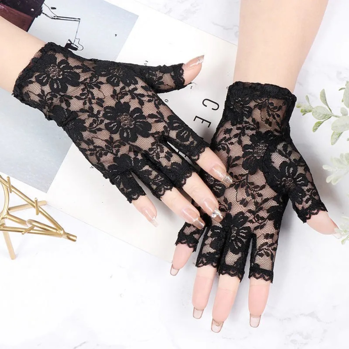 Women Sexy Lace Half Finger Gl - Women'S Fashion Retailers บทวิจารณ์และราคา