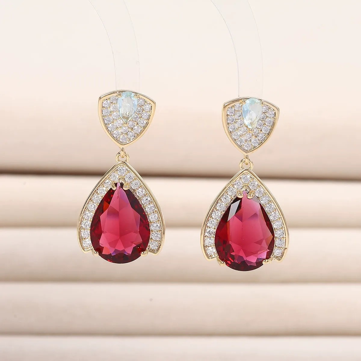 Red Zirconia Pendant Necklace  - Women Fashion Uae บทวิจารณ์และราคา