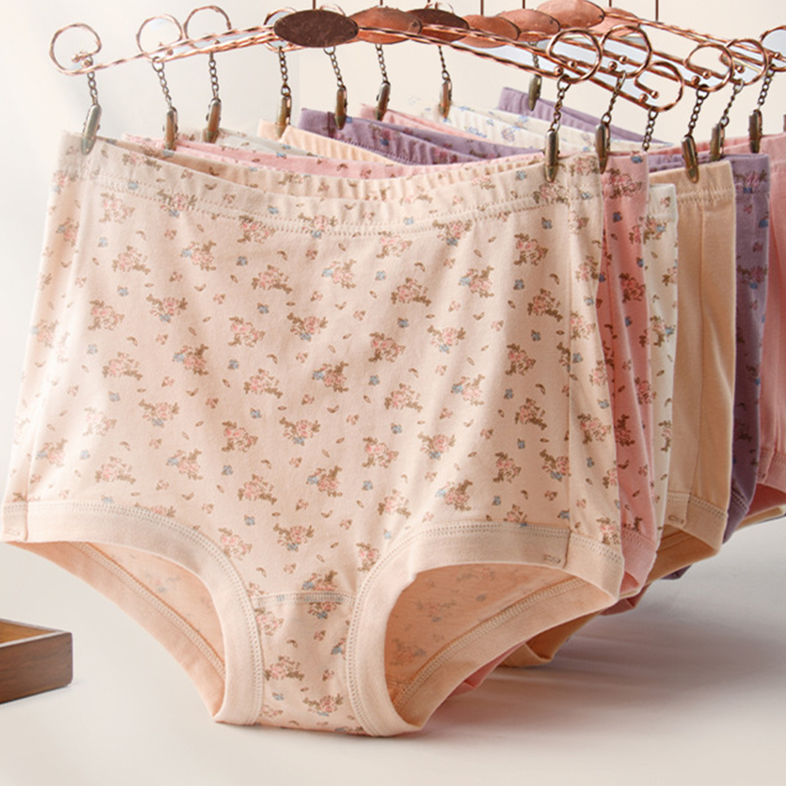 Floral Printed Women's Underwe - Women Fashion Images บทวิจารณ์และราคา