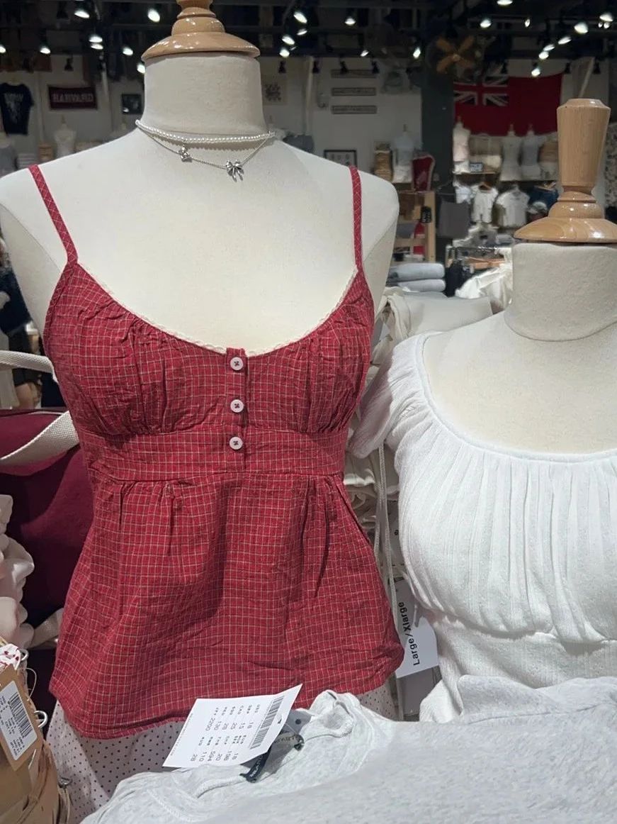 Red Plaid Buttons Tank Shorts  - Lace Trim Cami บทวิจารณ์และราคา