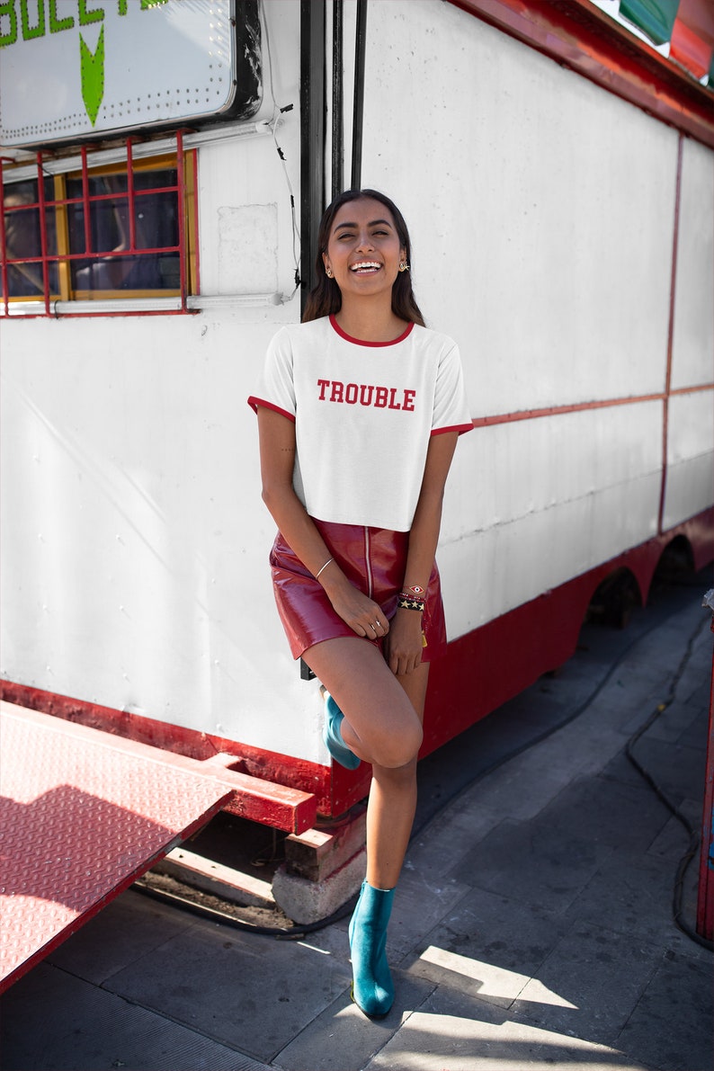 Skuggnas Trouble Ladies Unisex - Women'S Fashion In The 60S บทวิจารณ์และราคา